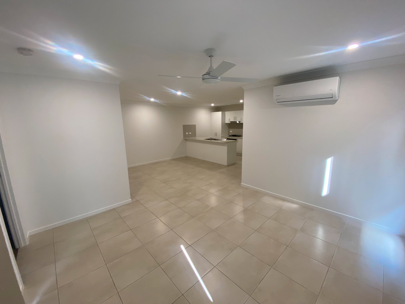 2/22 Silkstone St  Farley 3