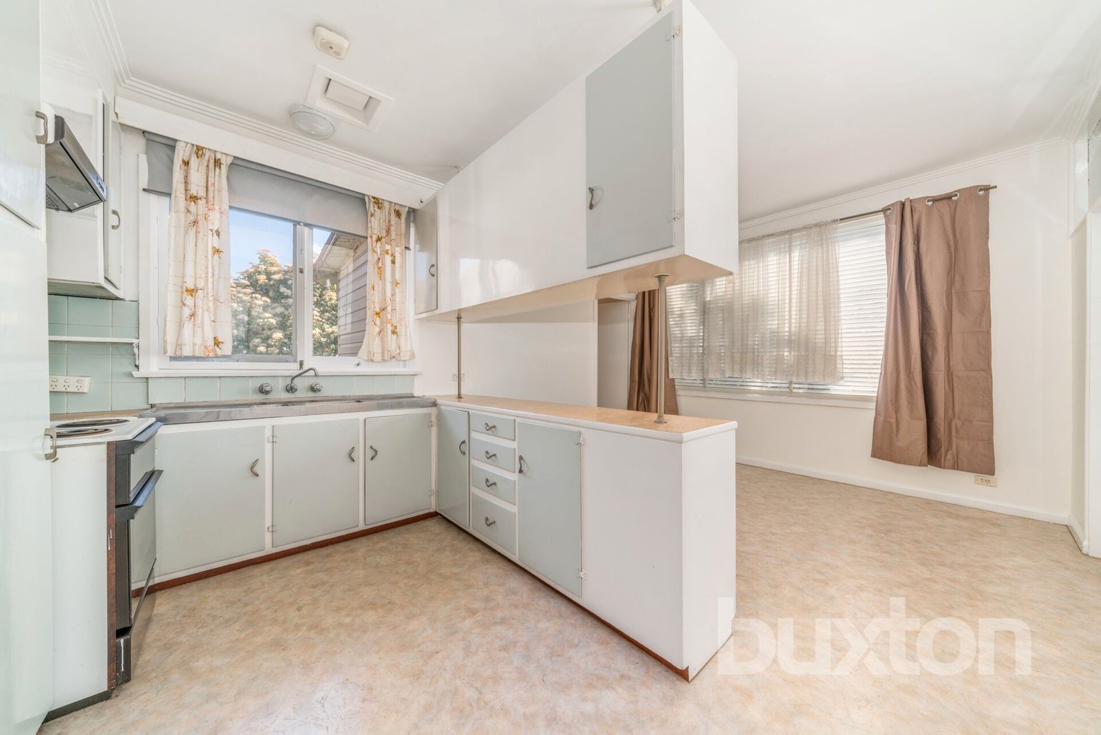 Gallery: 222 Thompsons Road