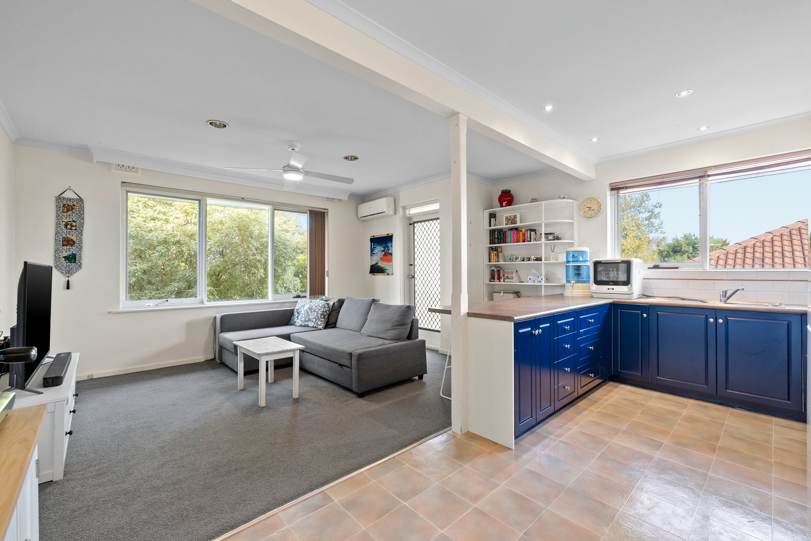 Gallery: 2/22 Walsh Street
