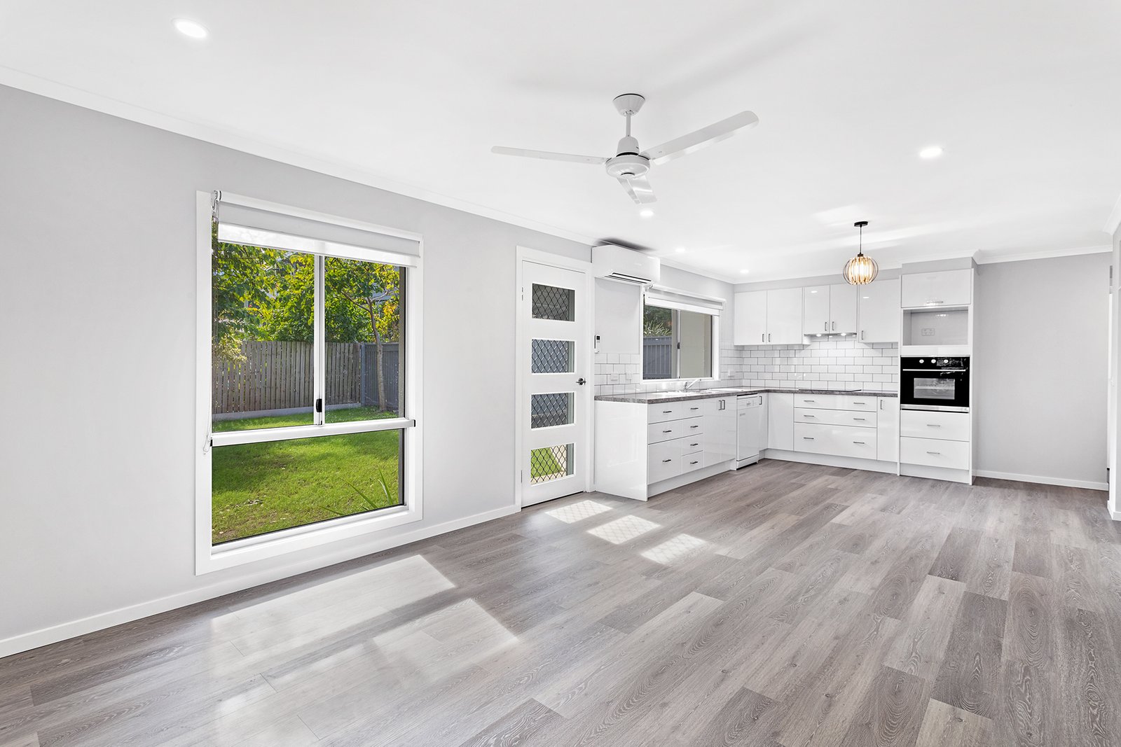 2/22 Wambiri Street CANNONVALE 3