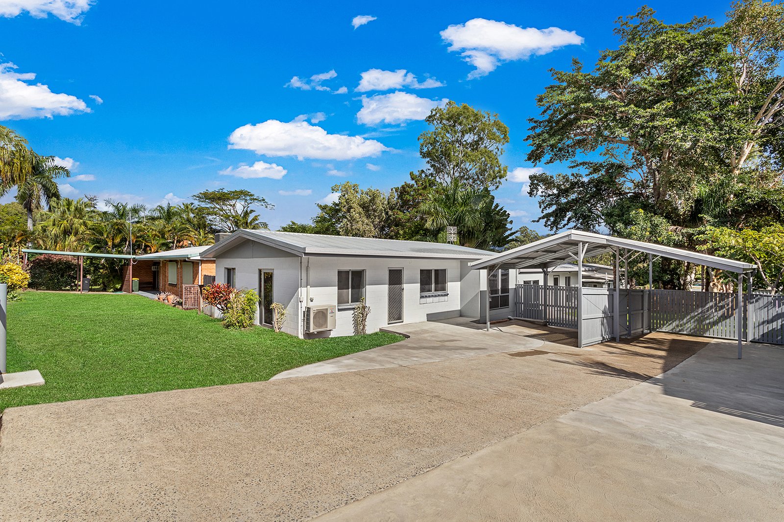 2/22 Wambiri Street CANNONVALE 14
