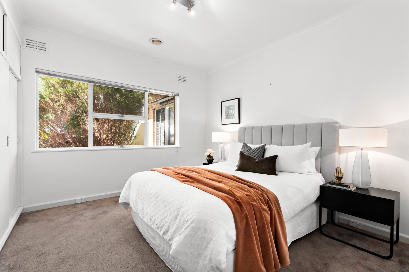 Real Estate and Property in 2/22 Wentworth Avenue, Canterbury, VIC