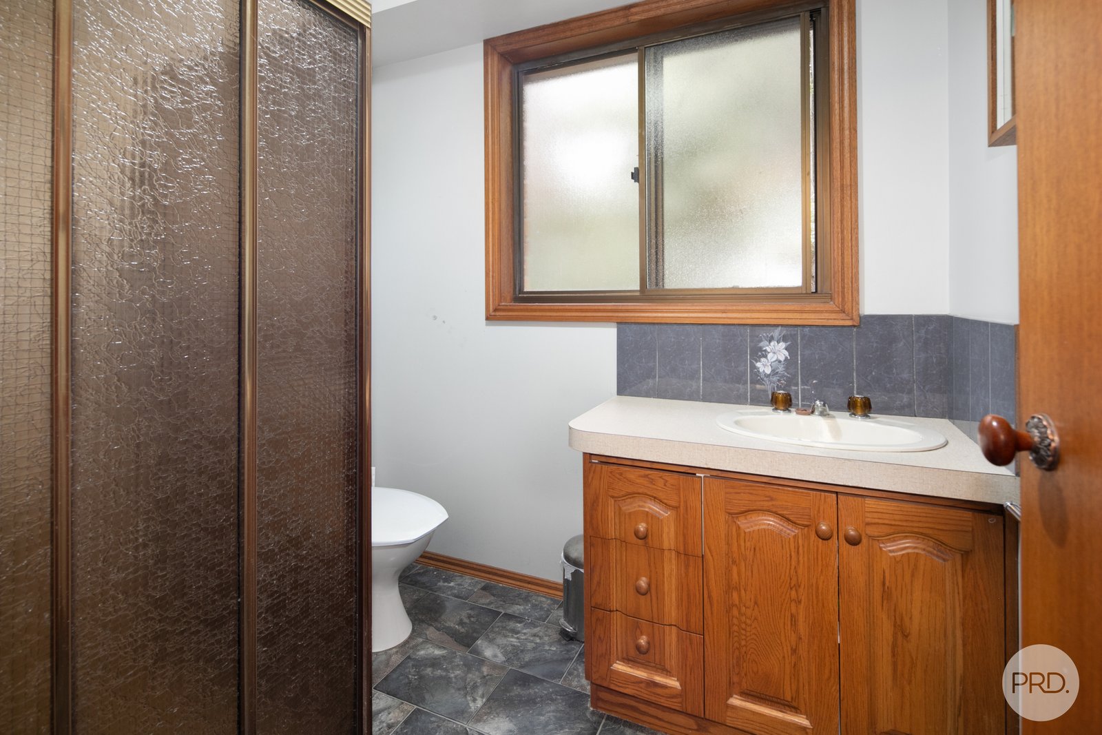 222 Wilson Street CANADIAN 13