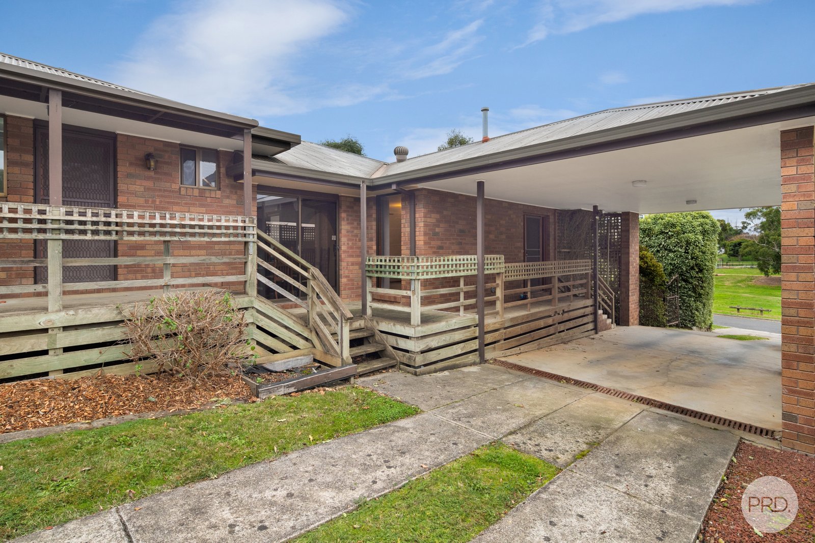 222 Wilson Street CANADIAN 14