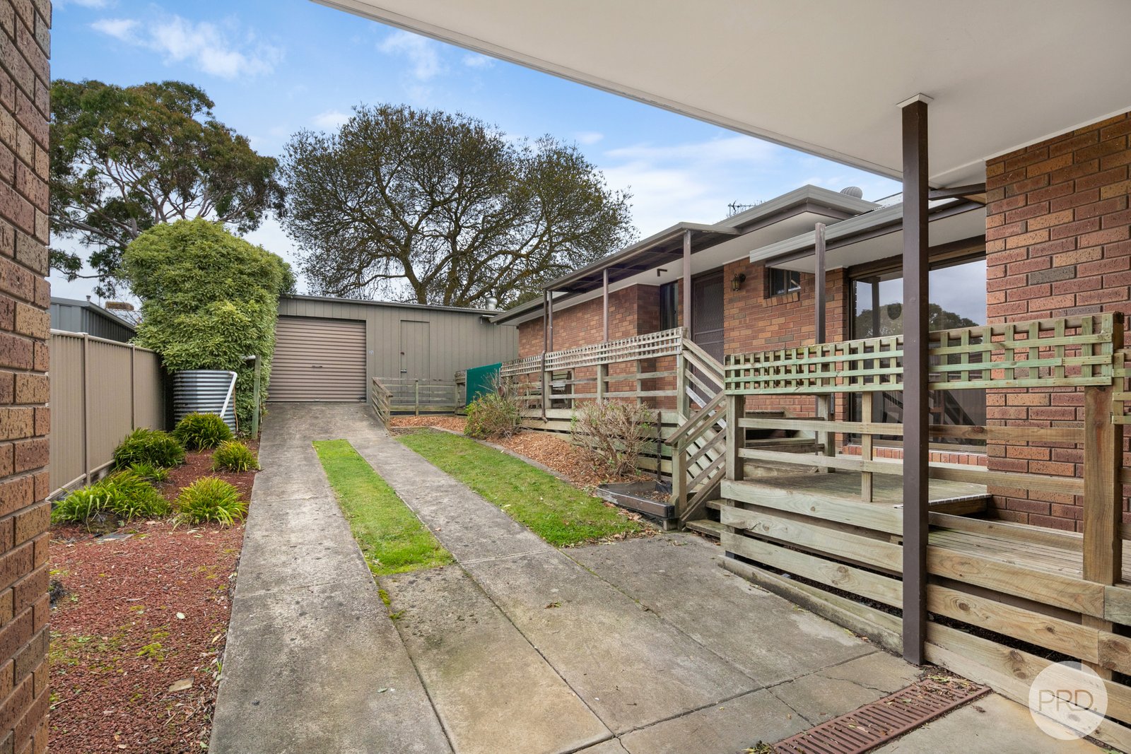 222 Wilson Street CANADIAN 15