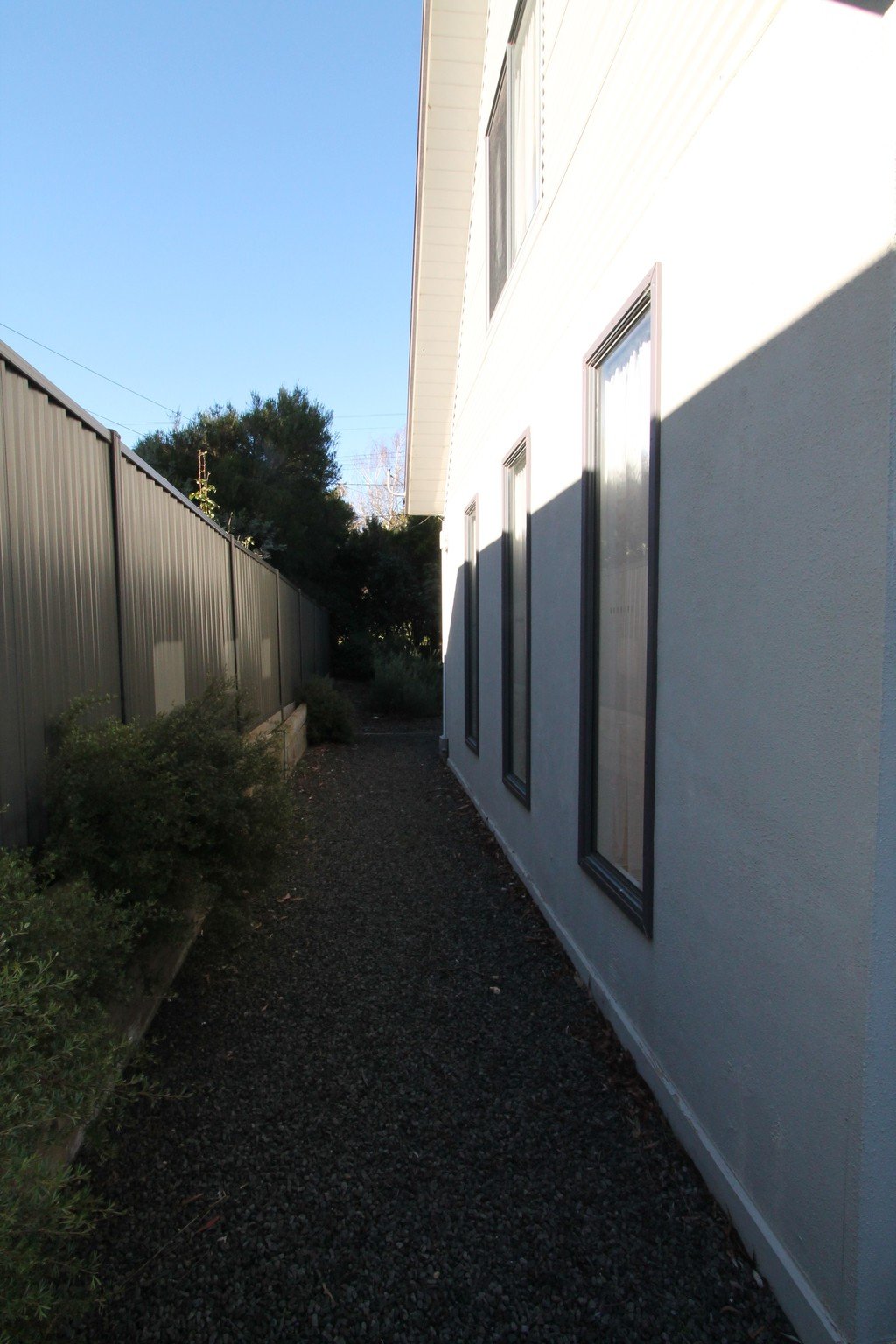 2/220 Eddy Avenue MOUNT HELEN 19