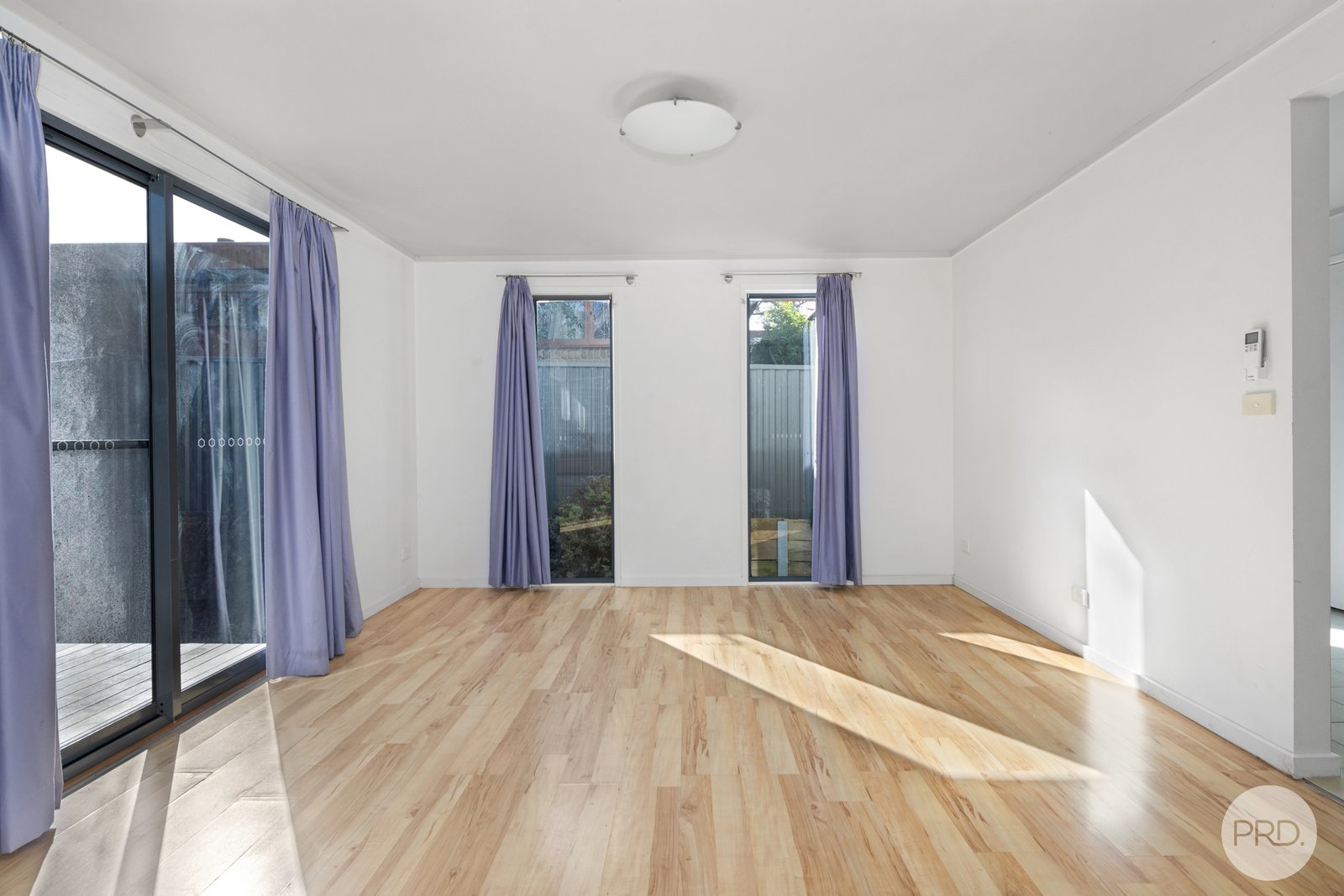 2/220 Eddy Avenue MOUNT HELEN 2