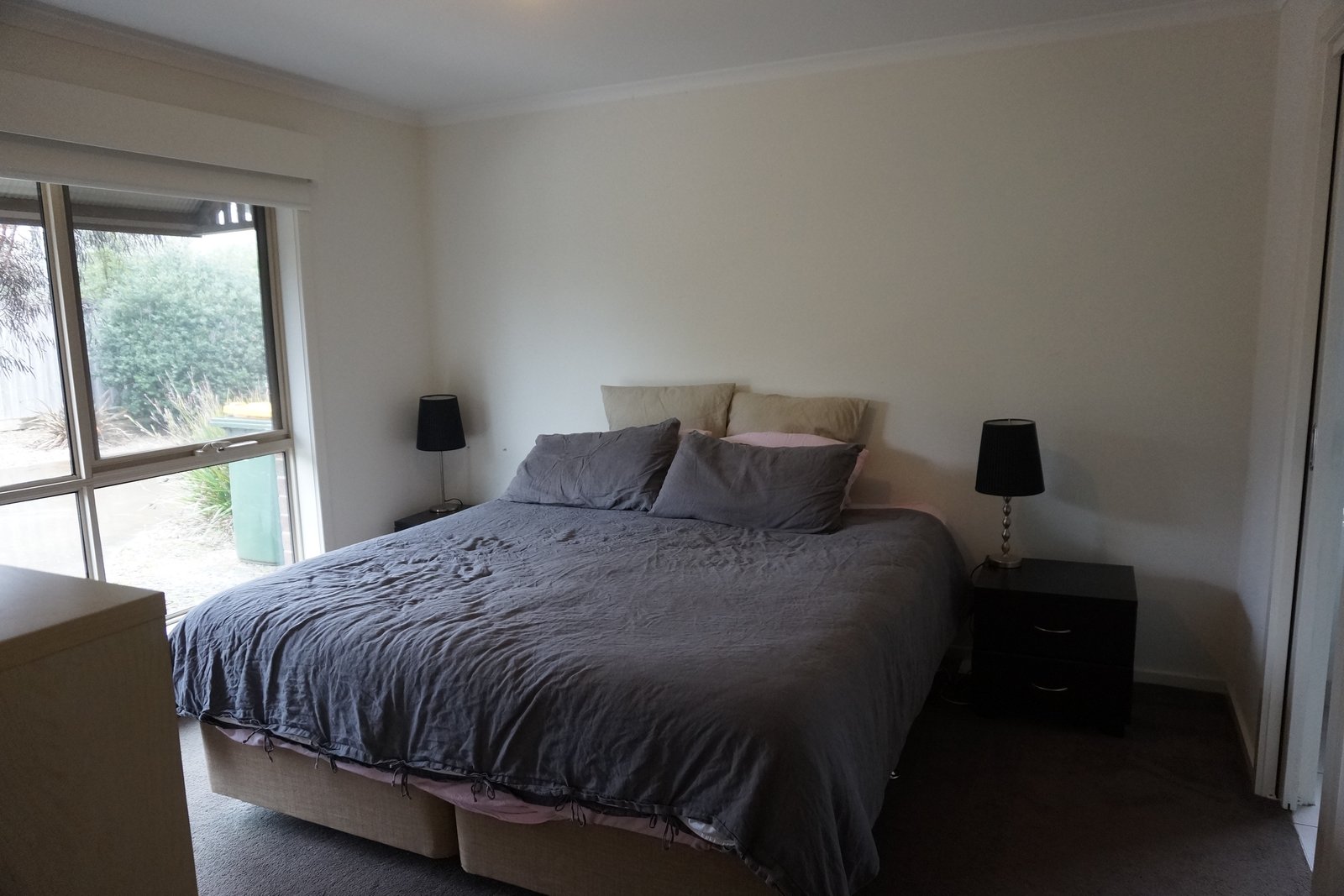 Gallery: 2/220 South Valley Road
