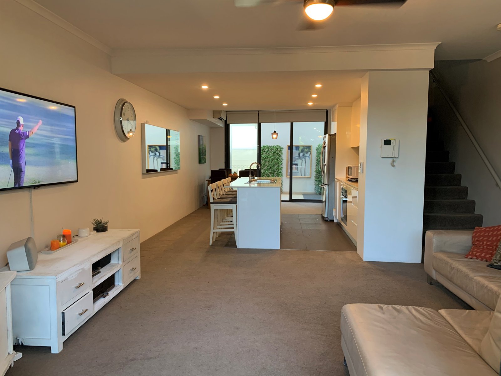 22/21 Myrtle Street BOTANY 1