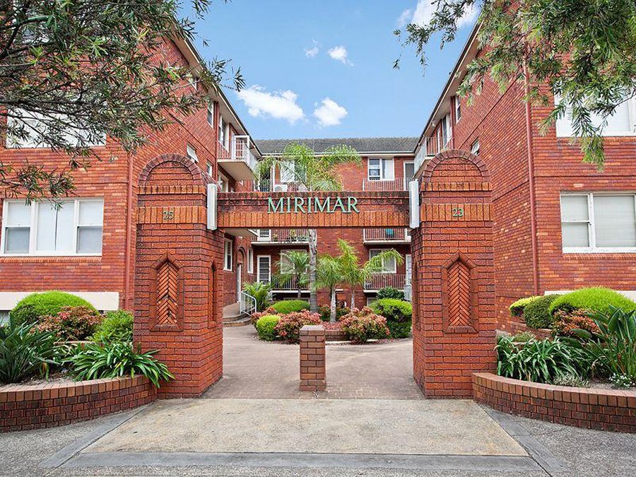 22/23-25 Queens Road BRIGHTON-LE-SANDS 1