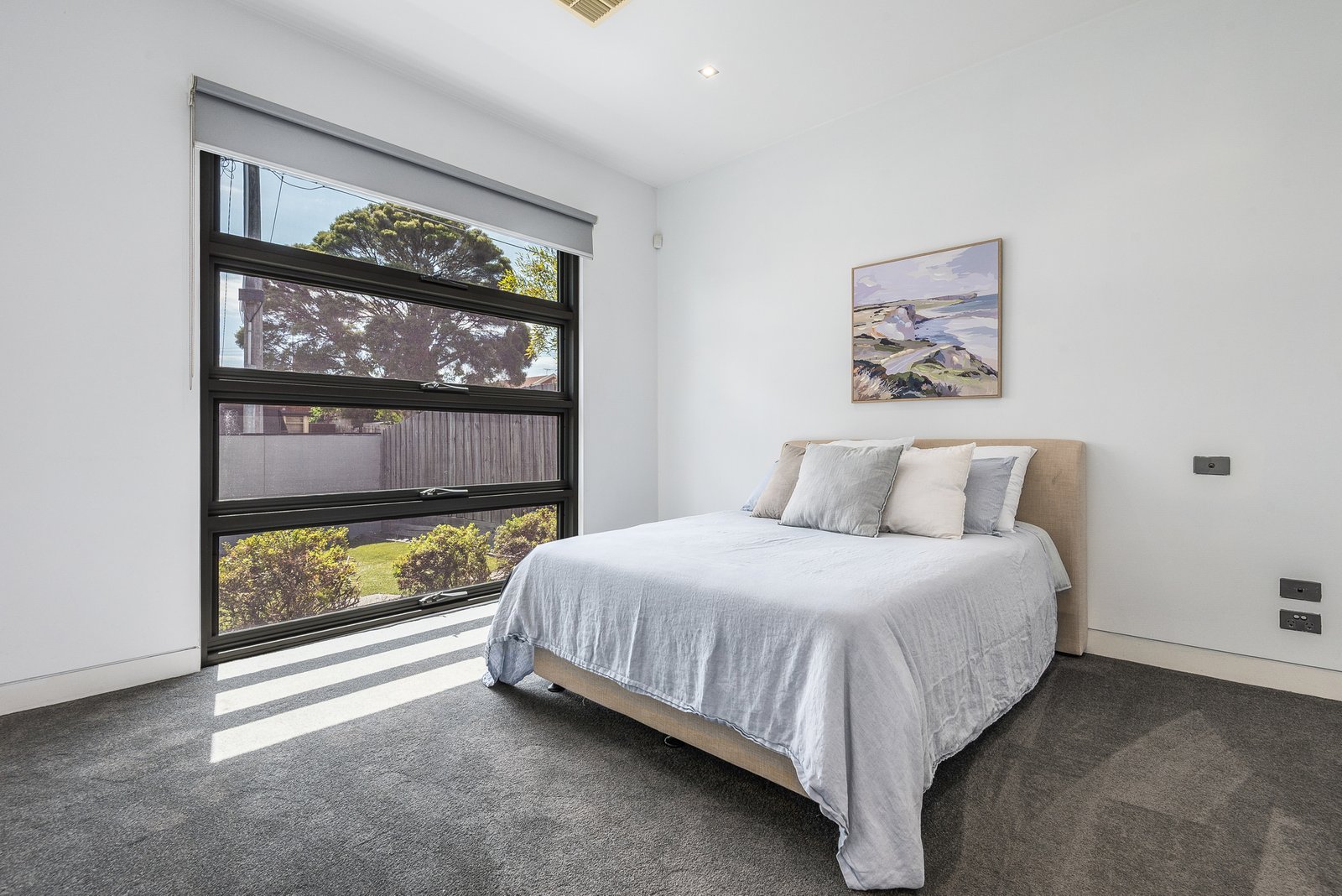 Gallery: 2/224a Verner Street