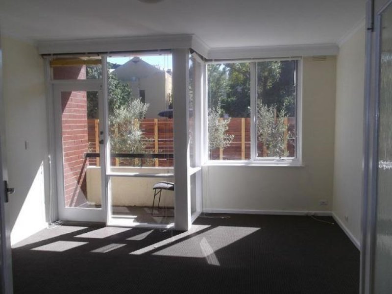 Gallery: 2/225 Canterbury Road
