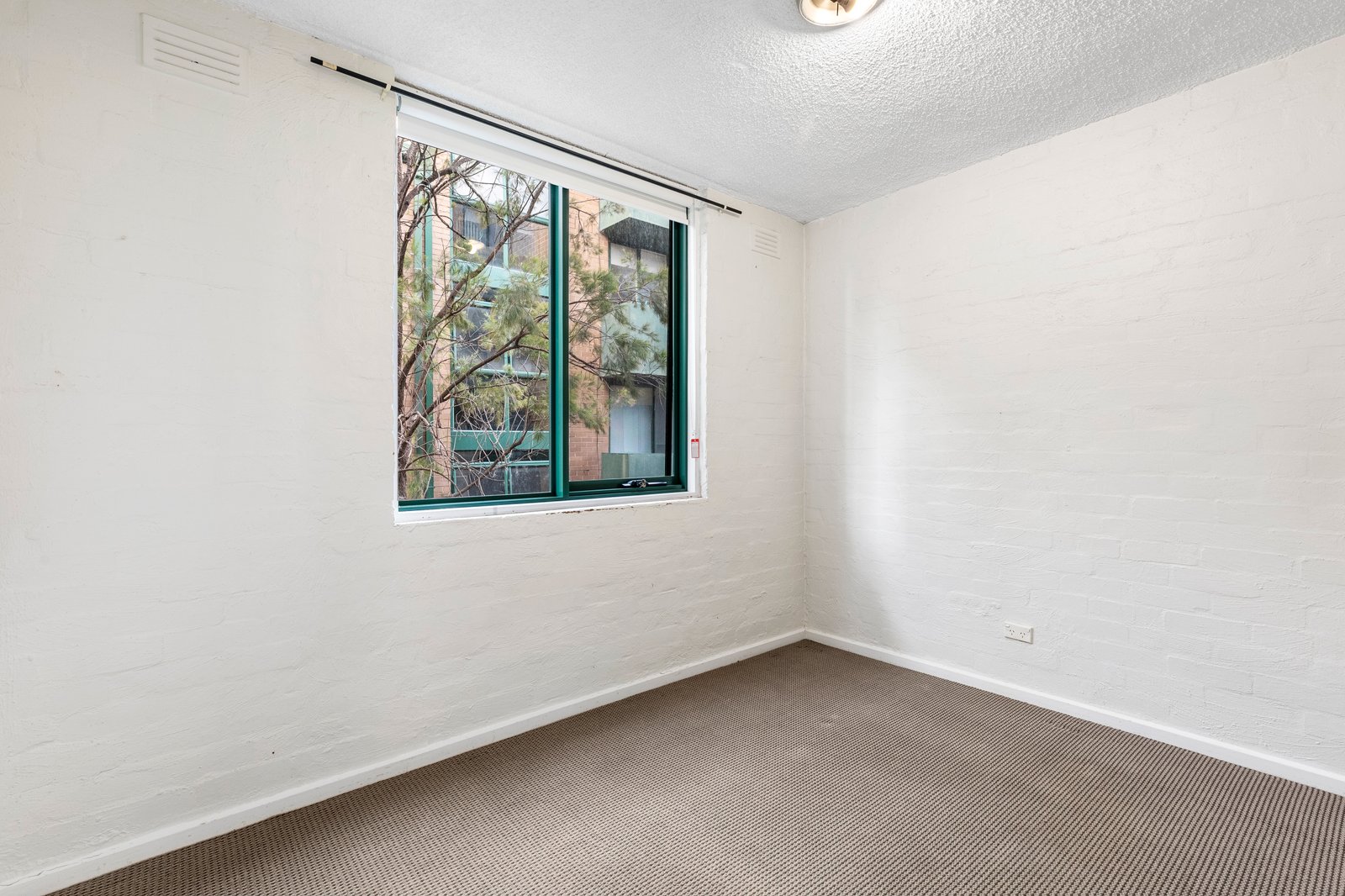 Gallery: 2/227 Bridport Street West