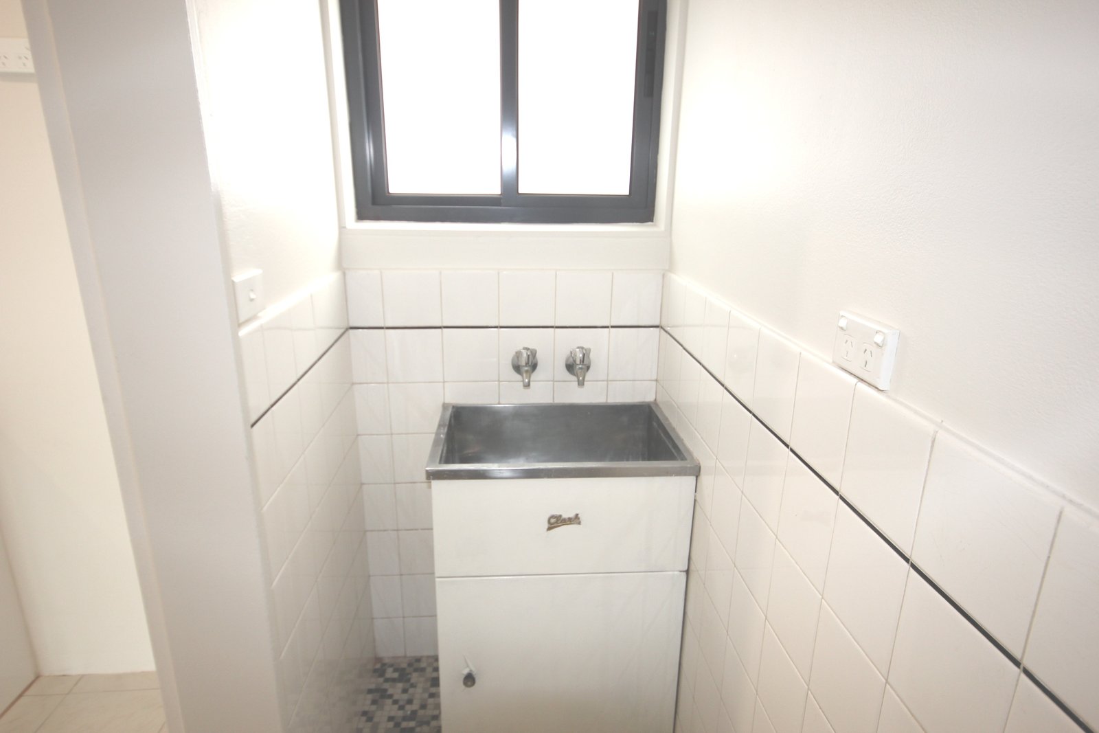 22/291 Gardeners Road EASTLAKES 4