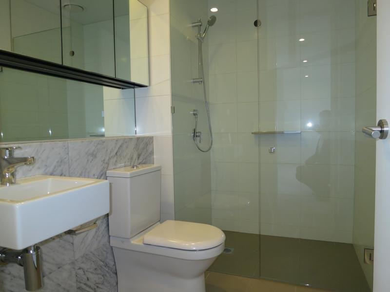 Gallery: 222/99 Dow Street