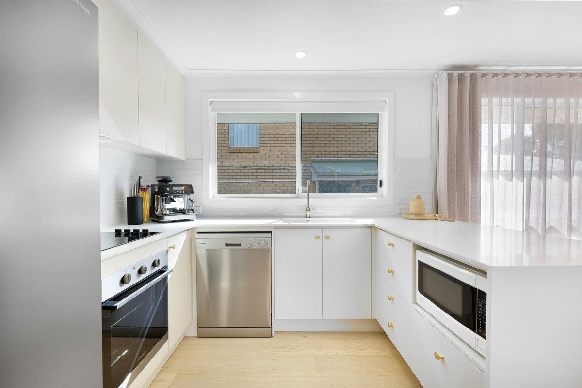 2/23 Albion Avenue MIAMI 4