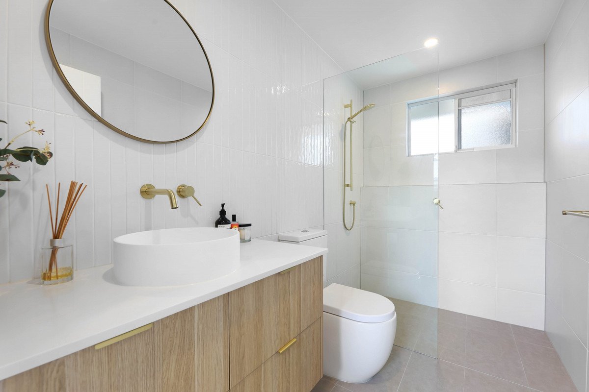 2/23 Albion Avenue MIAMI 9