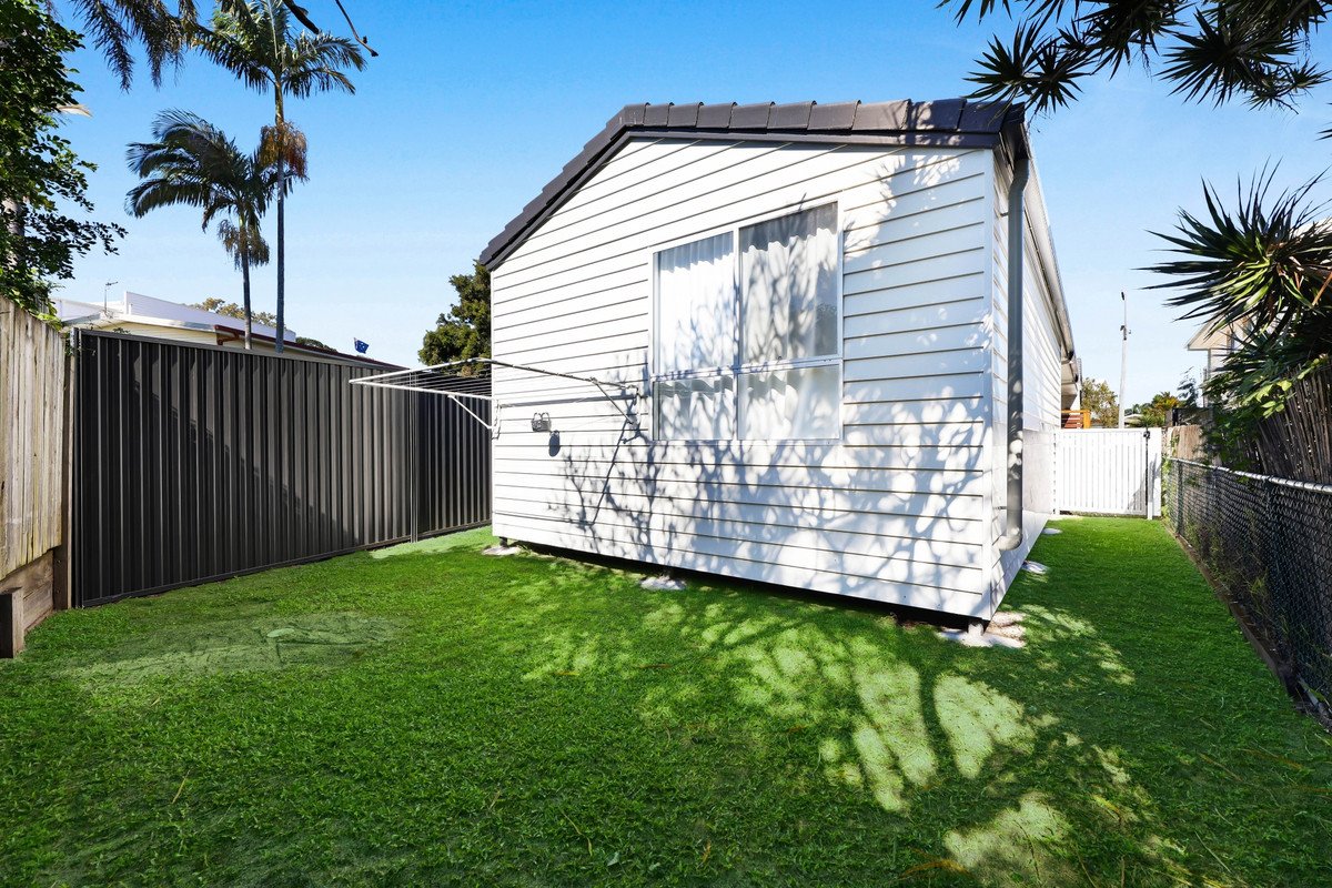 2/23 Albion Avenue MIAMI 13