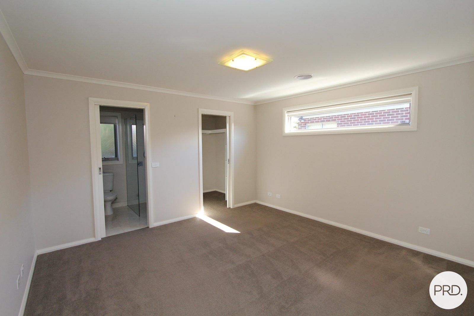 2/23 Beverin Street SEBASTOPOL 2
