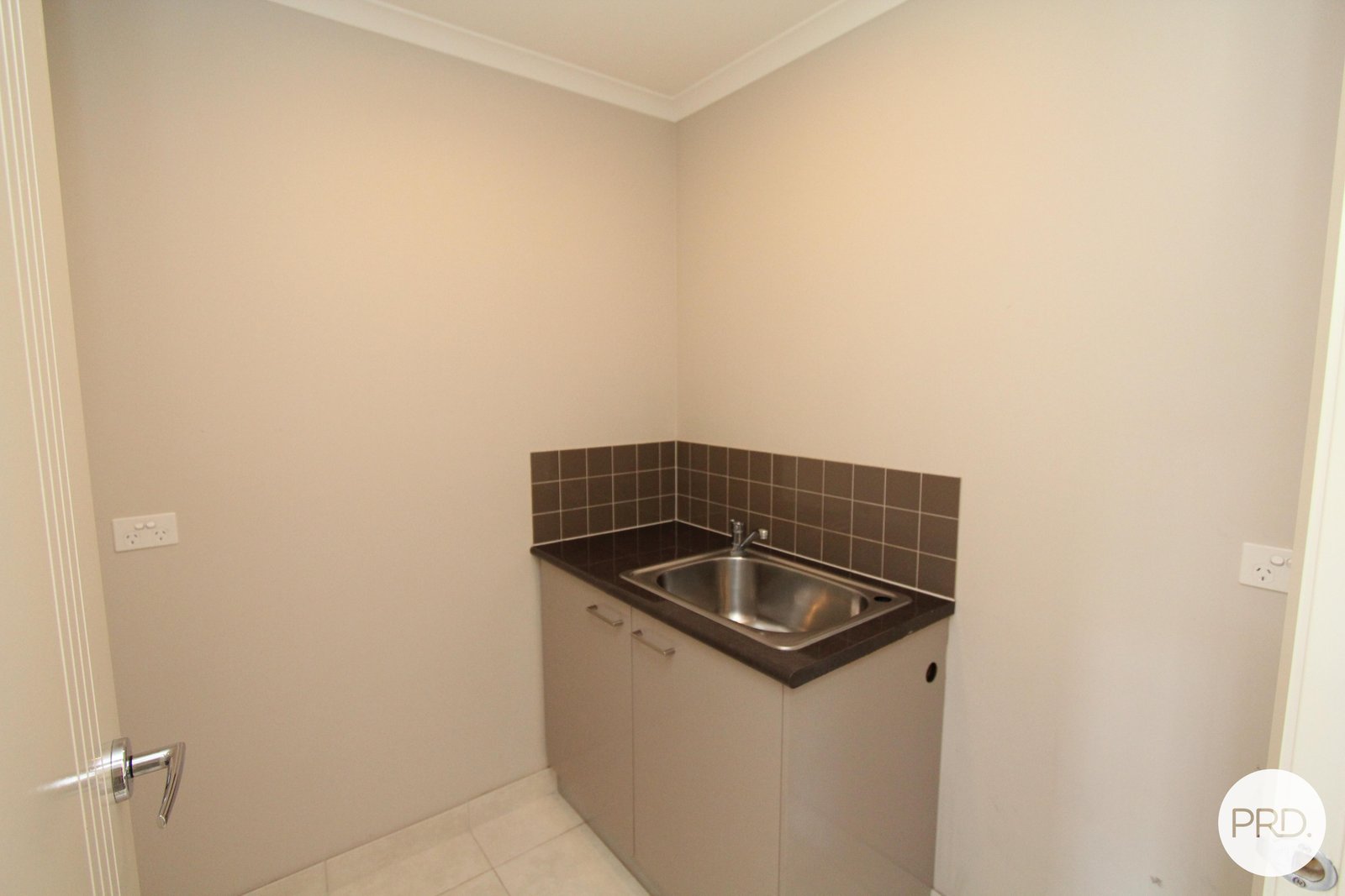 2/23 Beverin Street SEBASTOPOL 9