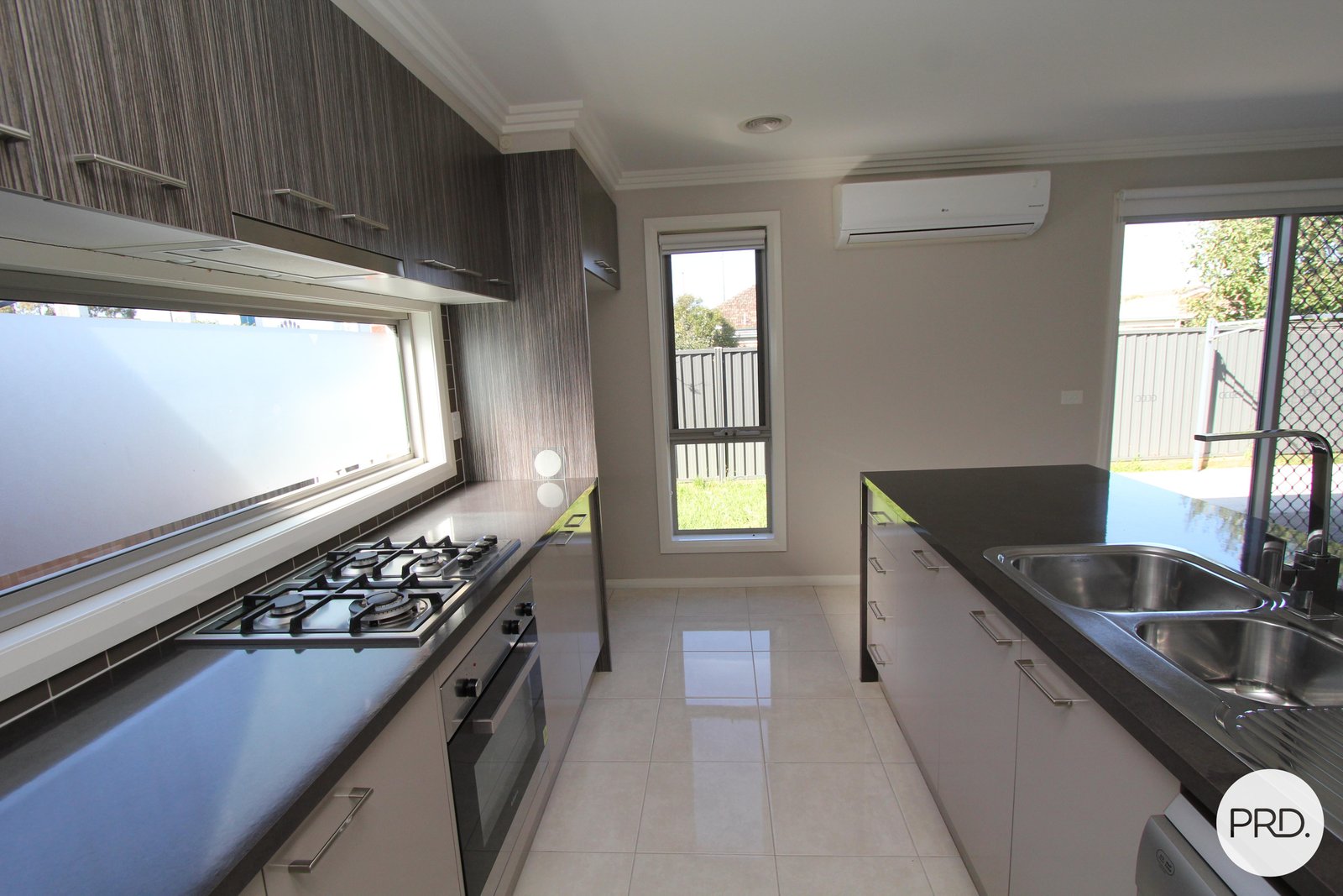 2/23 Beverin Street SEBASTOPOL 16