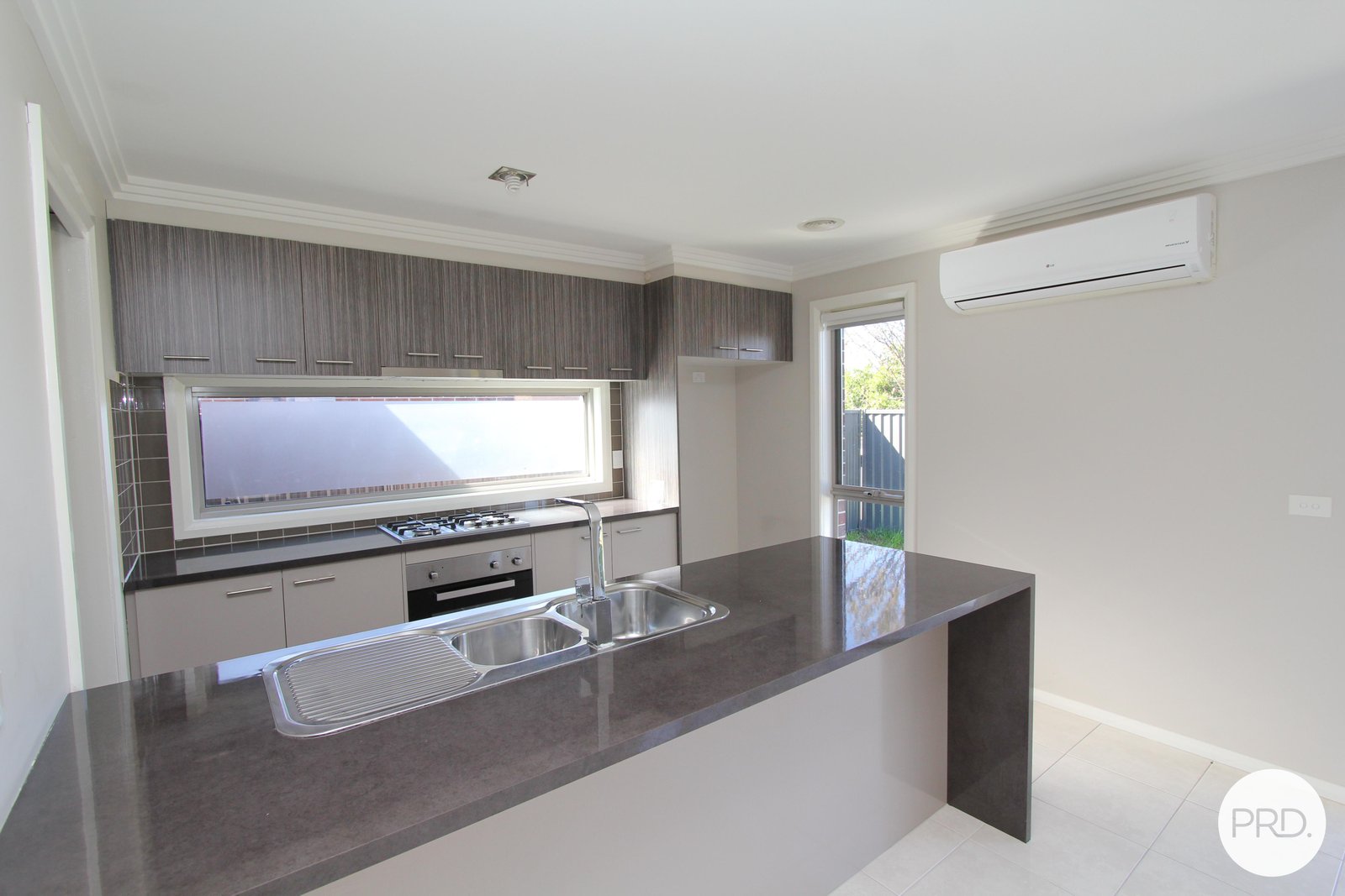 2/23 Beverin Street SEBASTOPOL 19