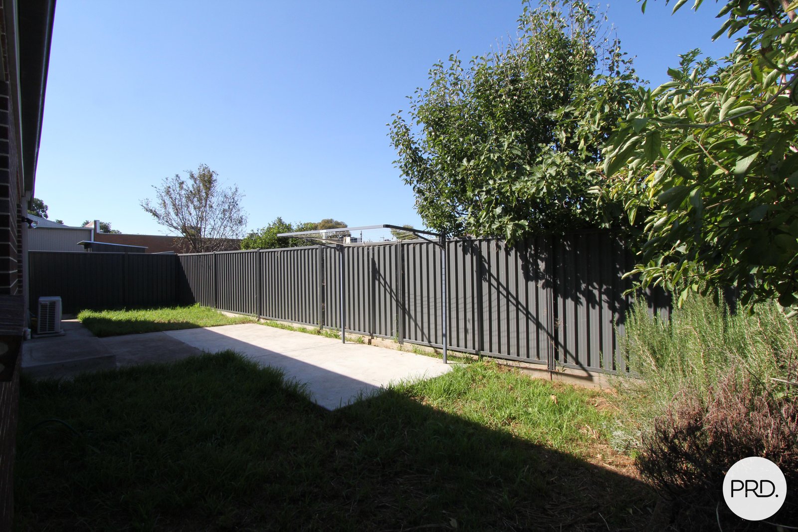 2/23 Beverin Street SEBASTOPOL 27