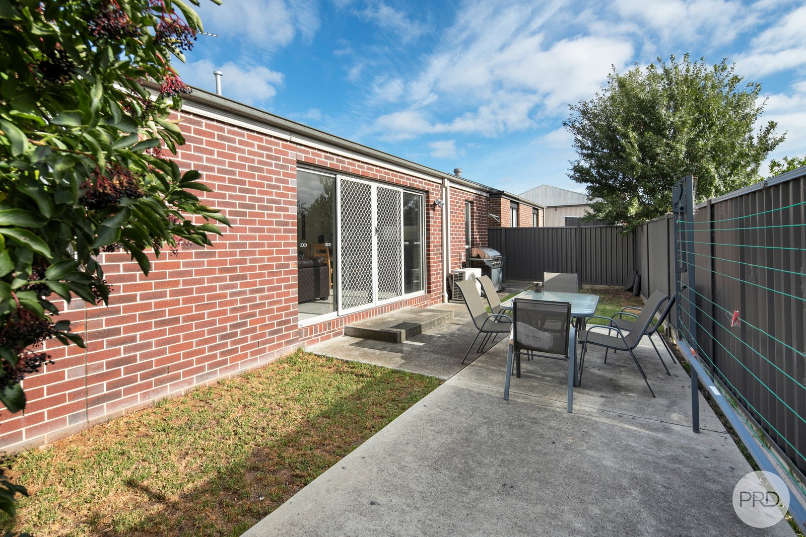 2/23 Beverin Street SEBASTOPOL 21