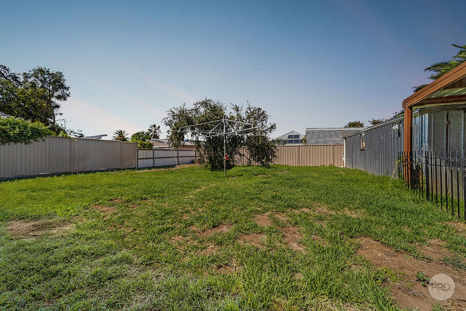 223 Carpenter Street QUARRY HILL 10