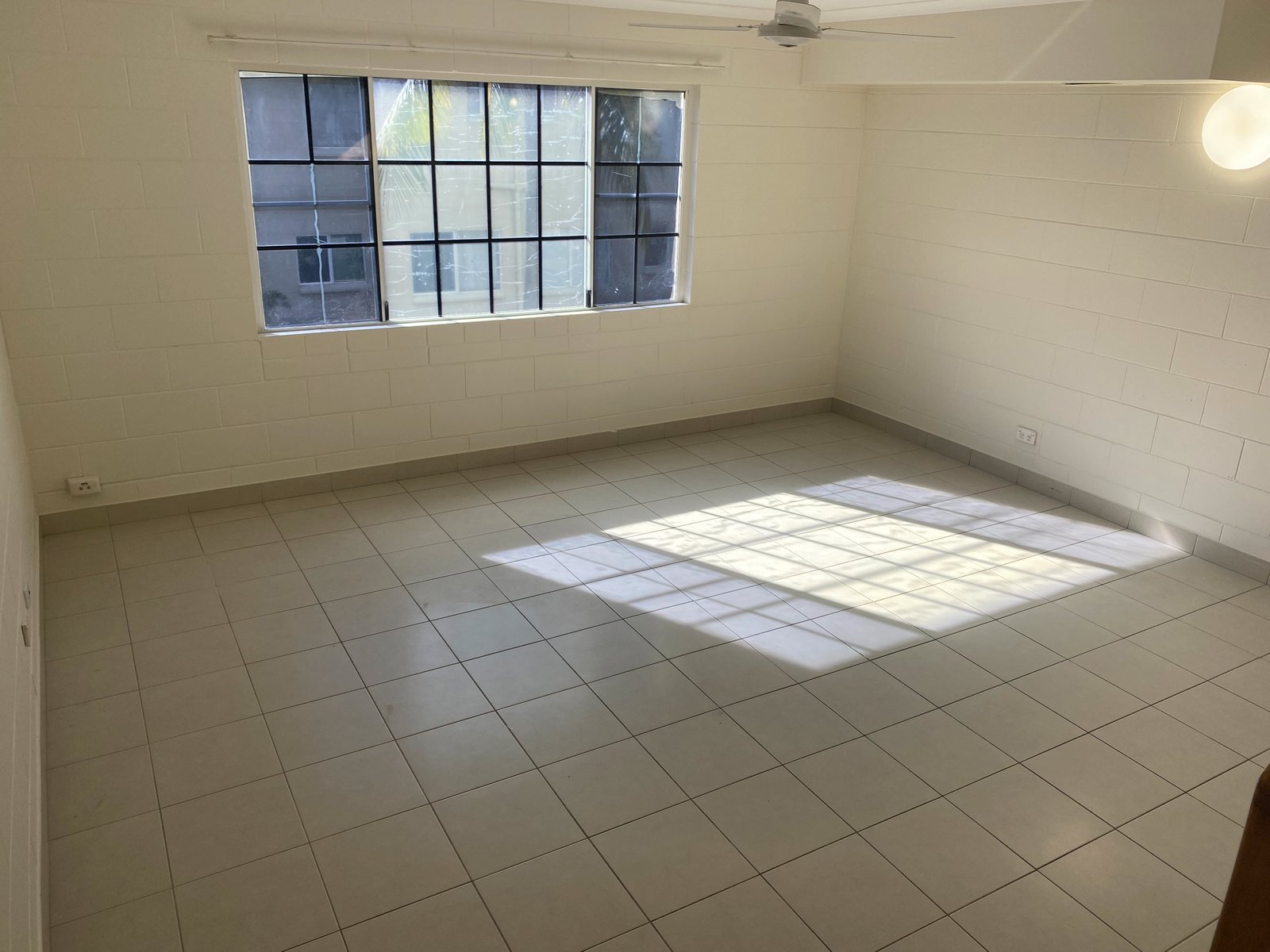 22/3 Eshelby Drive CANNONVALE 5