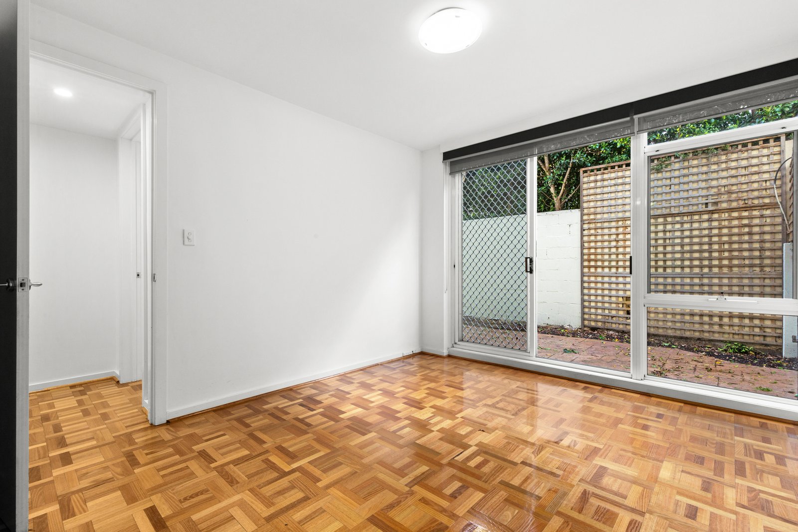 Gallery: 2/23 Glyndon Avenue