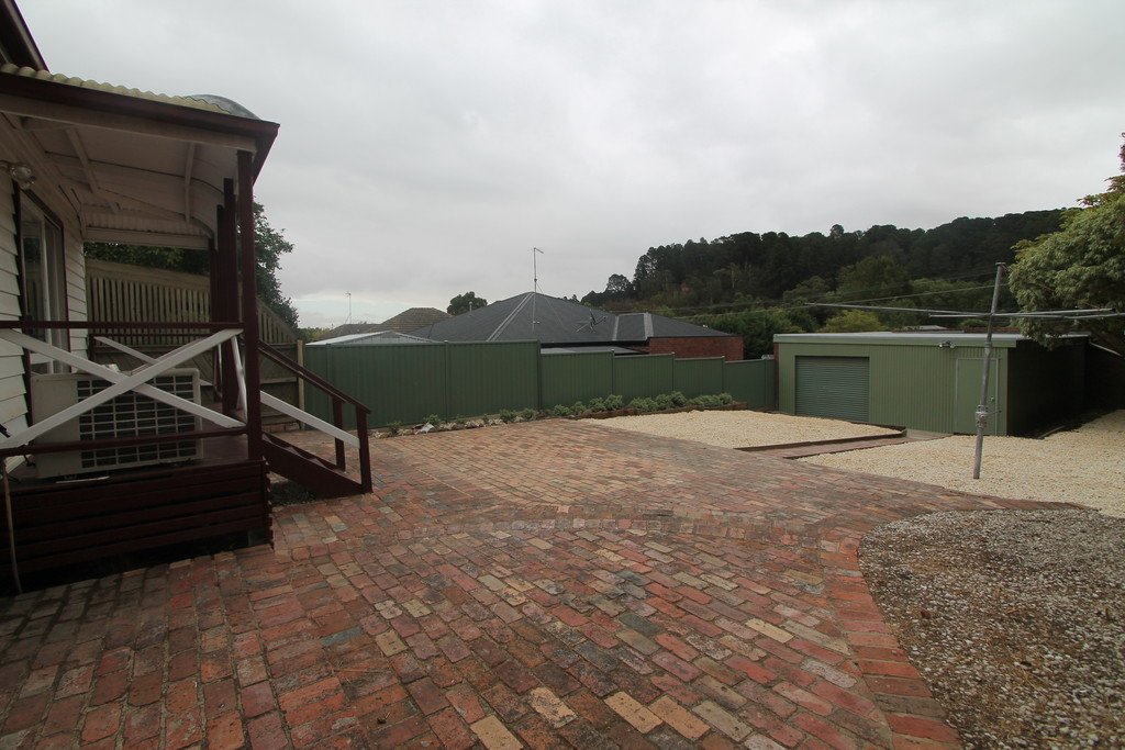 223 Humffray Street North BALLARAT EAST 17