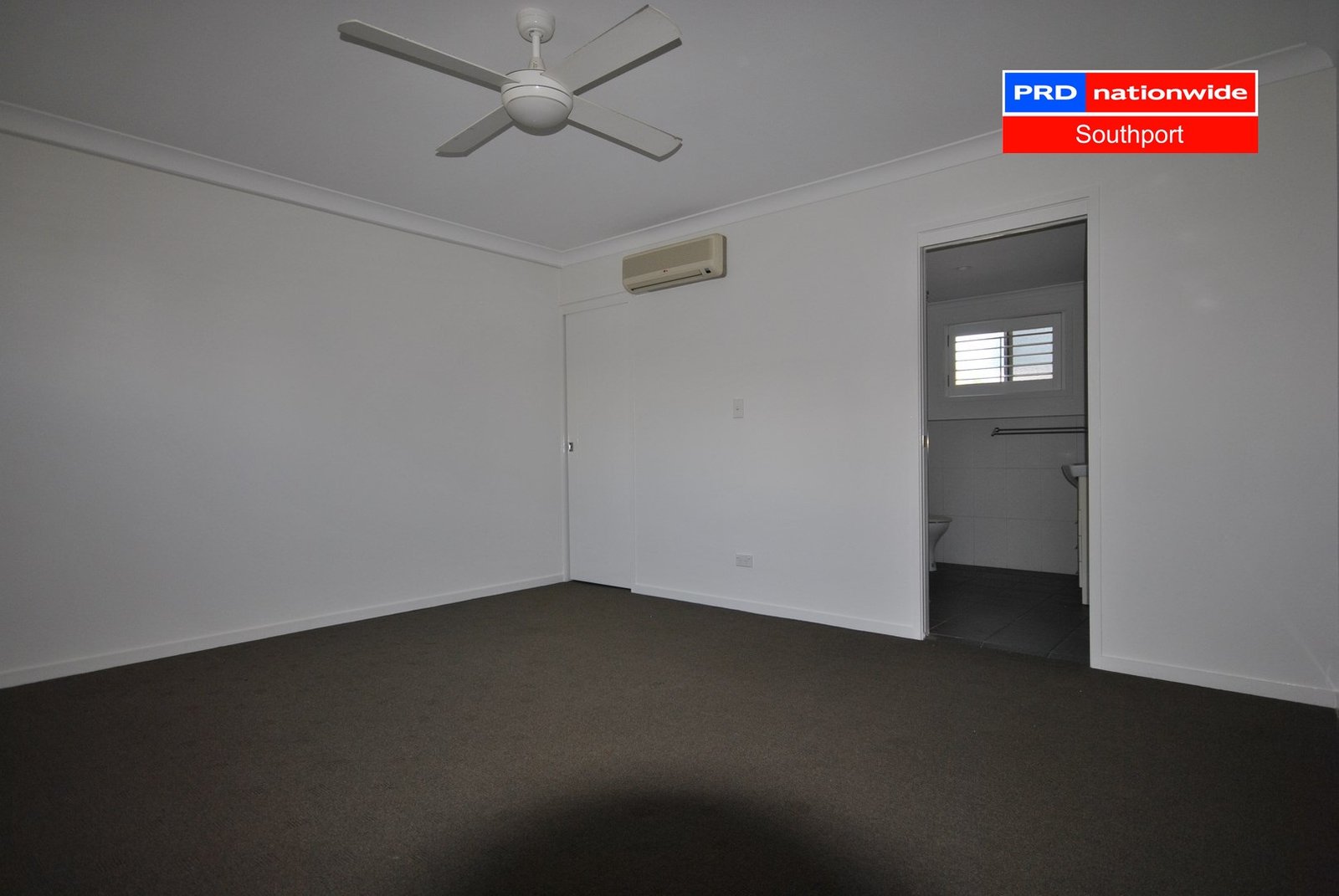 2/23 Hunter Avenue LABRADOR 10