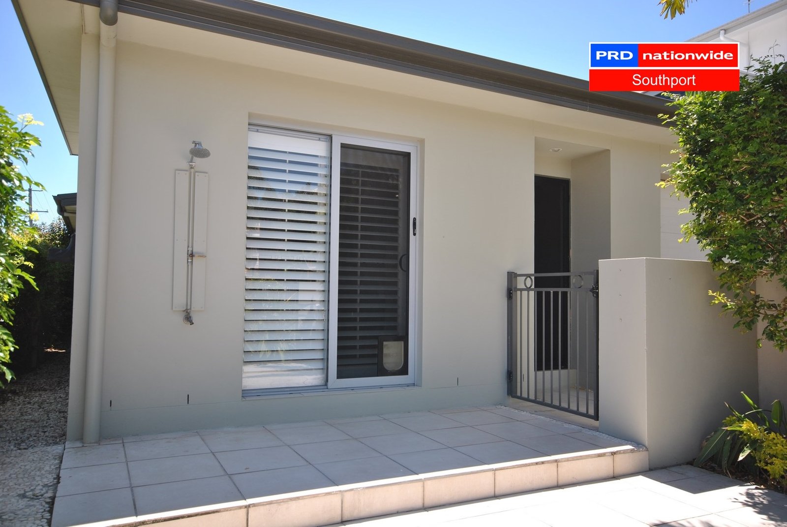 2/23 Hunter Avenue LABRADOR 14