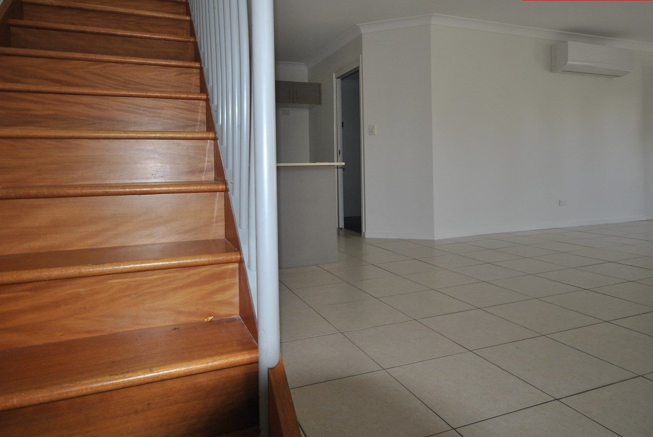 2/23 Hunter Avenue LABRADOR 6