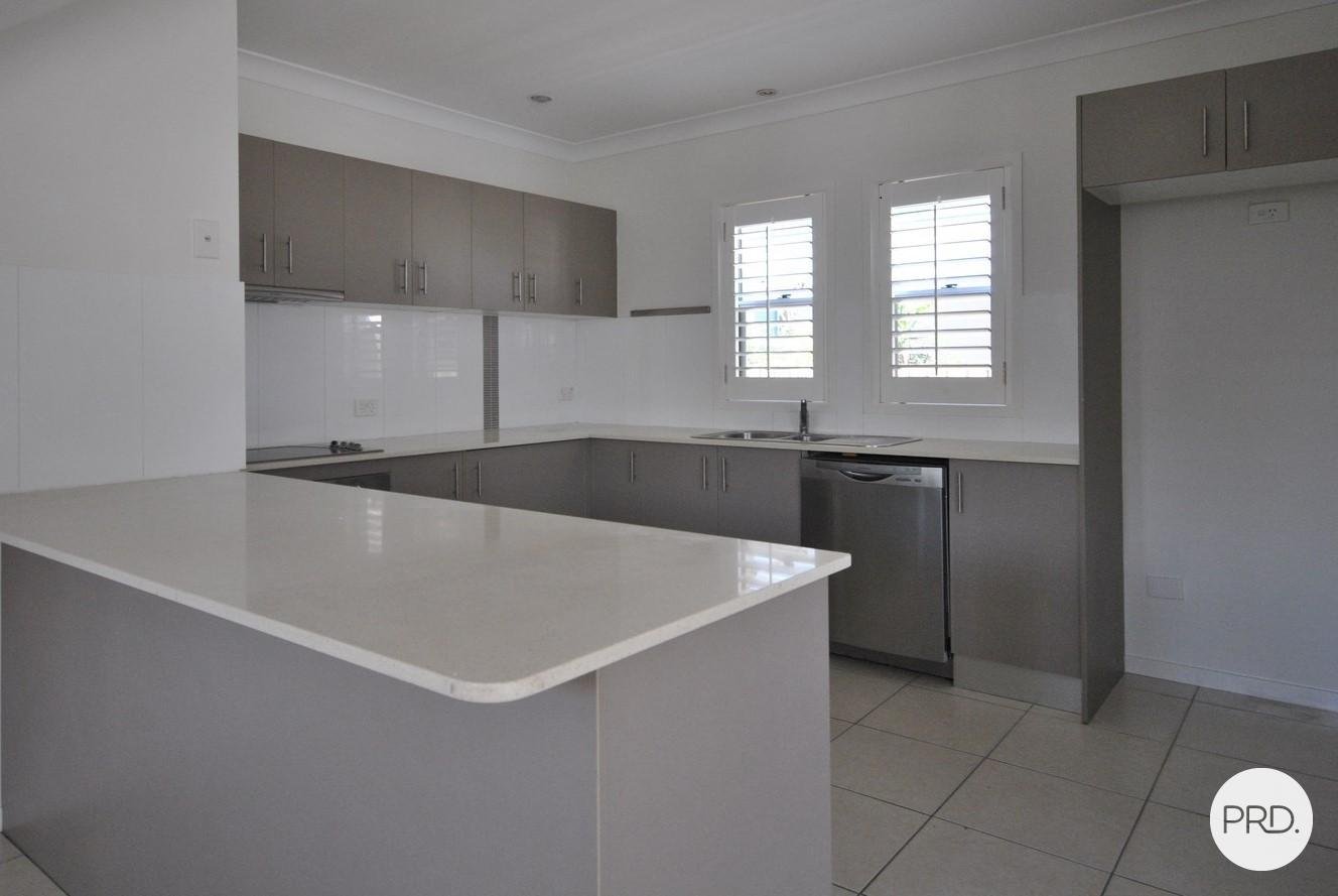 2/23 Hunter Avenue LABRADOR 3