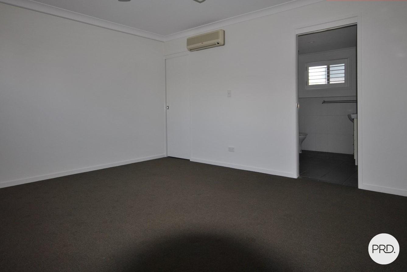 2/23 Hunter Avenue LABRADOR 7