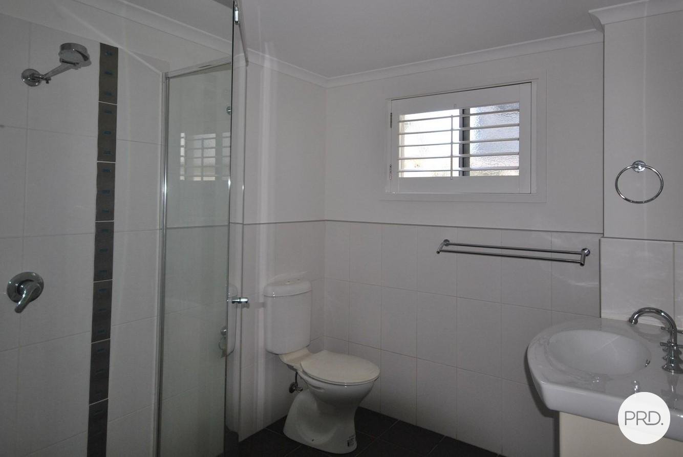 2/23 Hunter Avenue LABRADOR 8