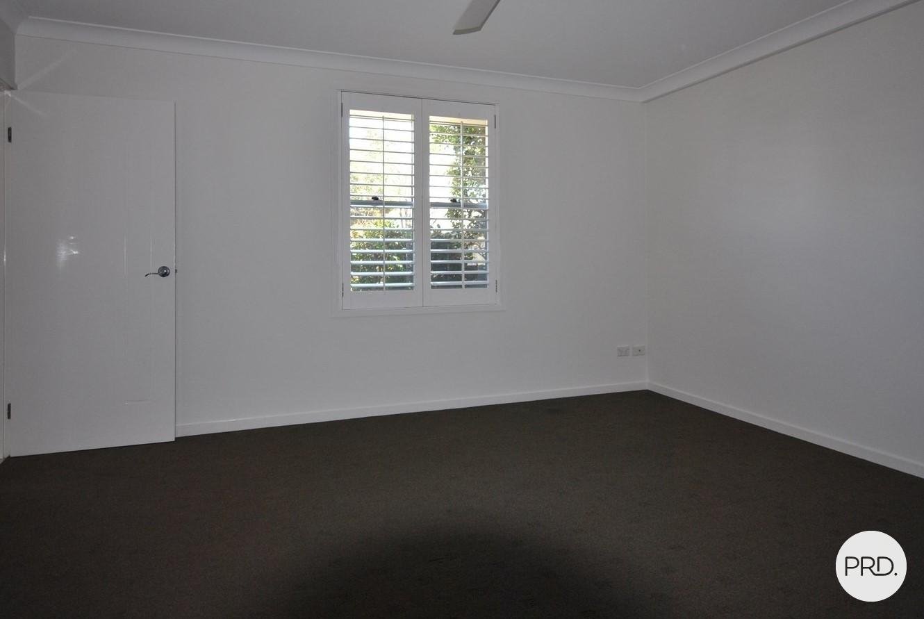 2/23 Hunter Avenue LABRADOR 11