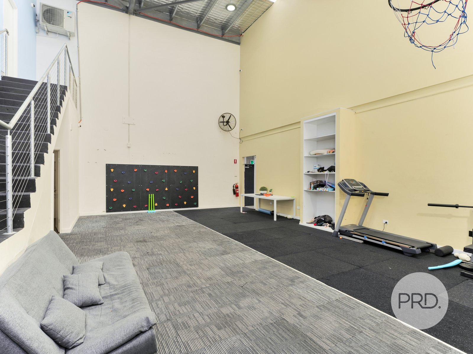 22/3 MacDonald Rd  INGLEBURN 9