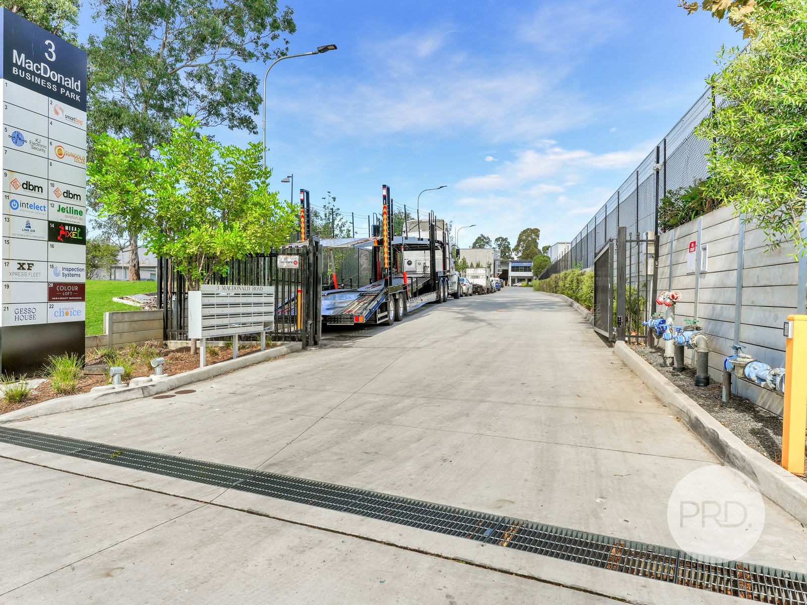 22/3 MacDonald Rd  INGLEBURN 25