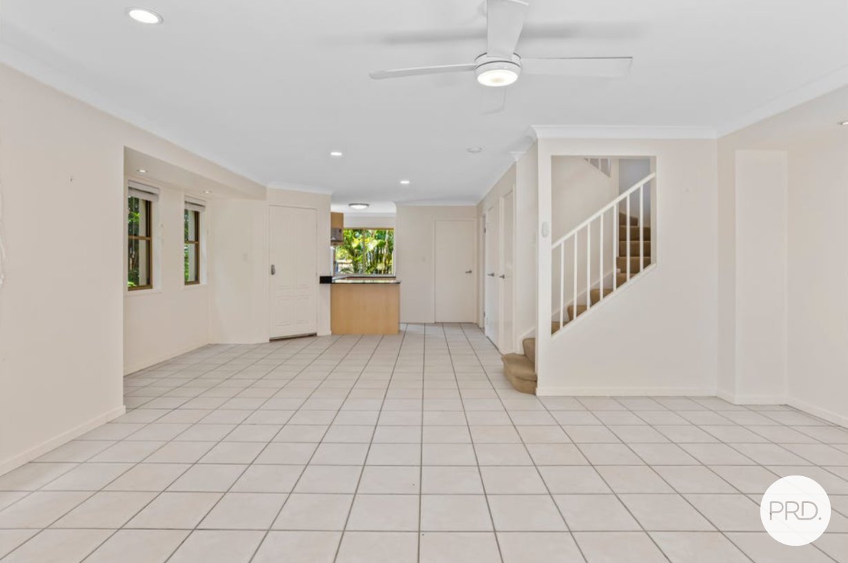 2/23 Mason Street SOUTHPORT 6