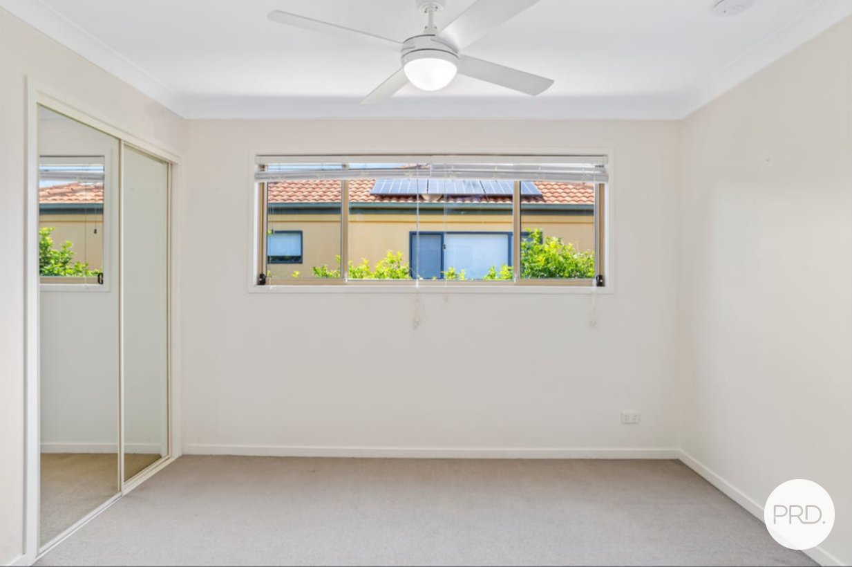 2/23 Mason Street SOUTHPORT 7