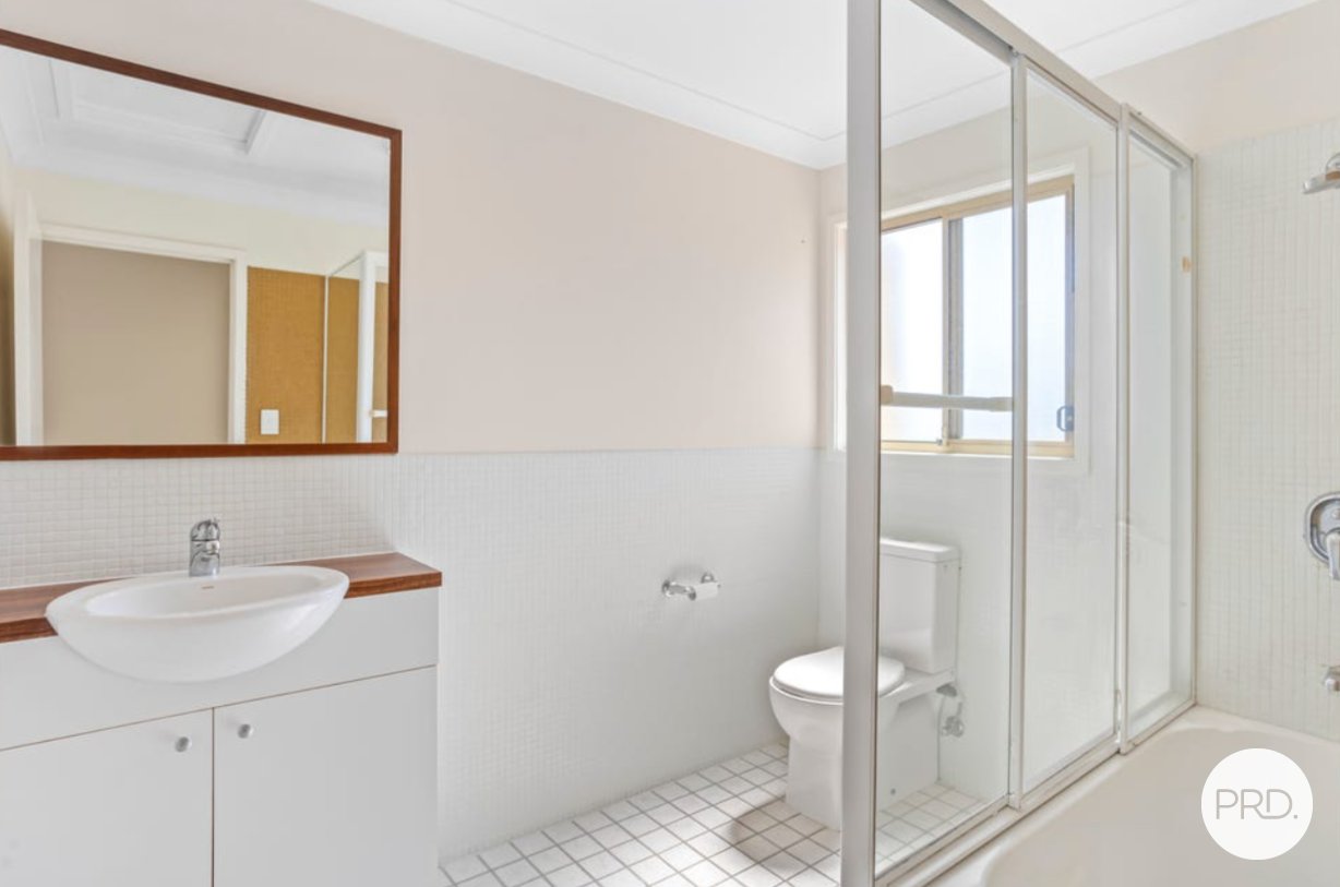 2/23 Mason Street SOUTHPORT 10