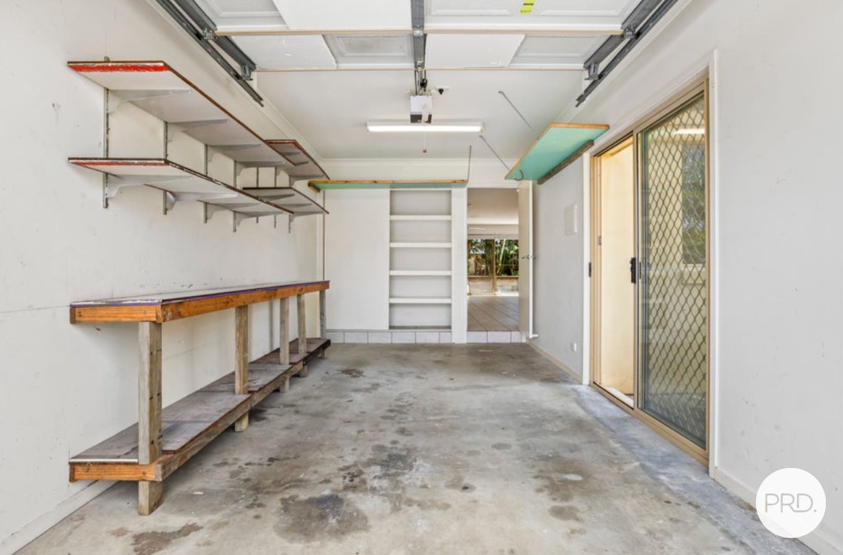 2/23 Mason Street SOUTHPORT 12