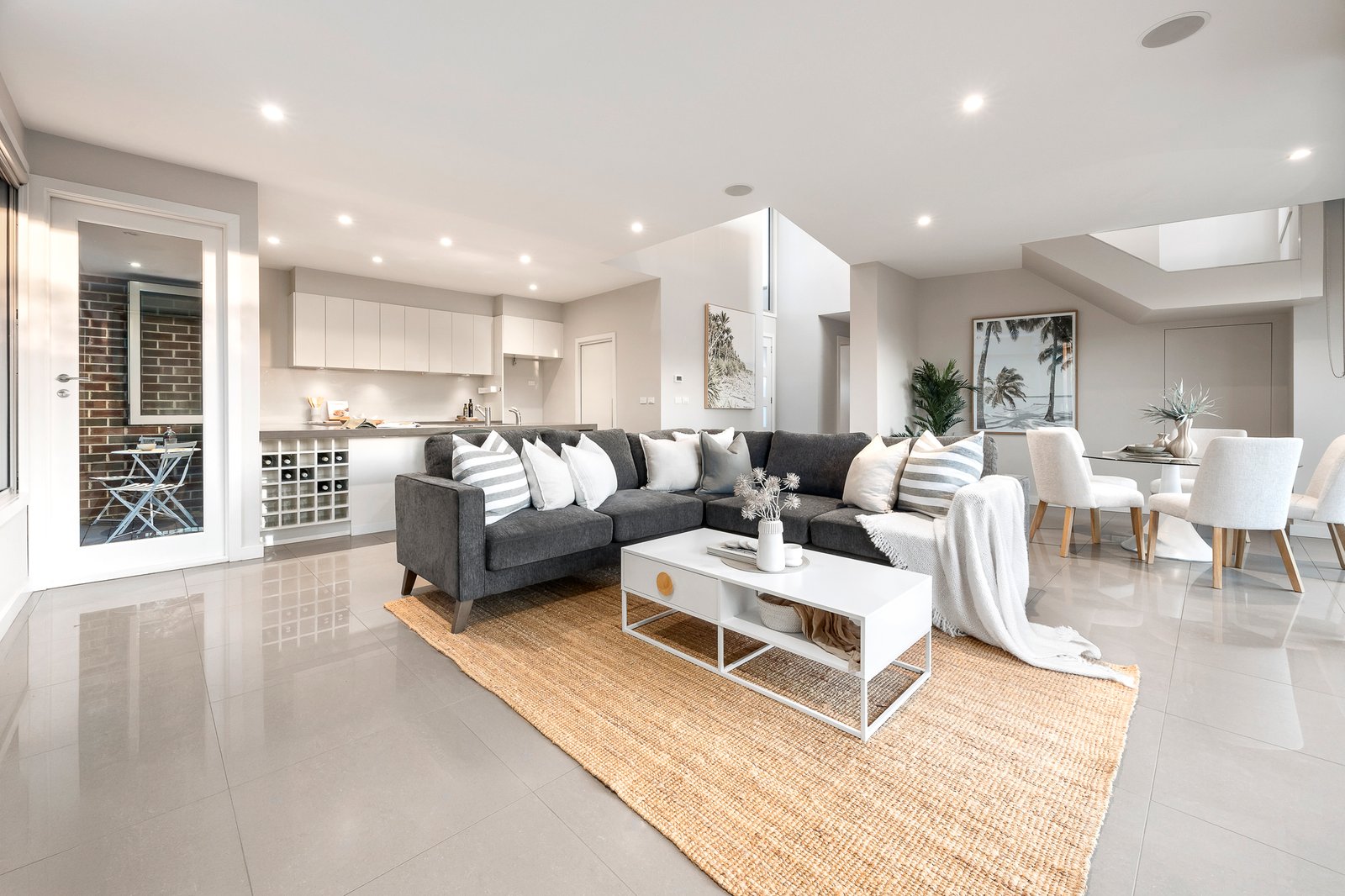 Gallery: 2/23 Mount View Street