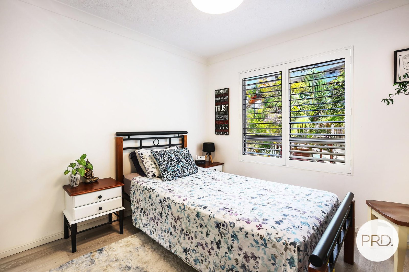 22/3 Norman Street SOUTHPORT 8