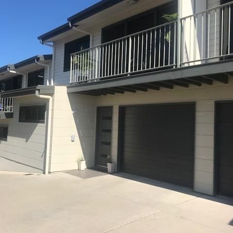 2/23 Roberts Street SOUTH GLADSTONE 2