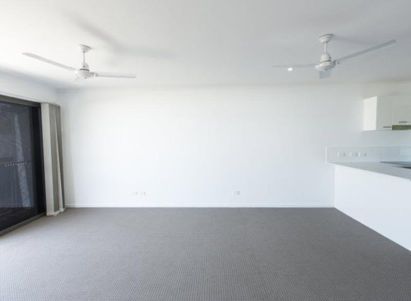 2/23 Roberts Street SOUTH GLADSTONE 4