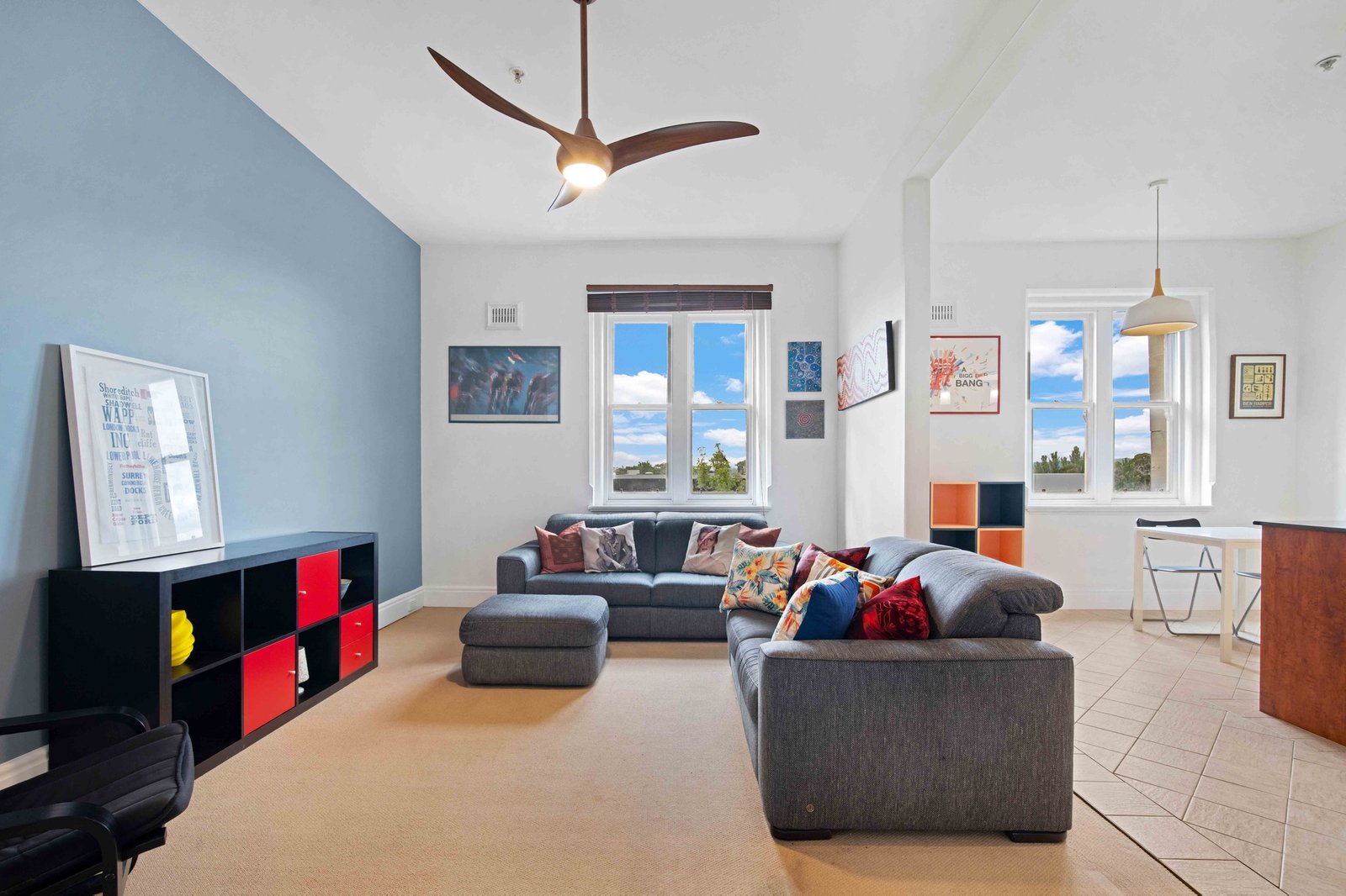 Gallery: 22/300 Gillies Street North